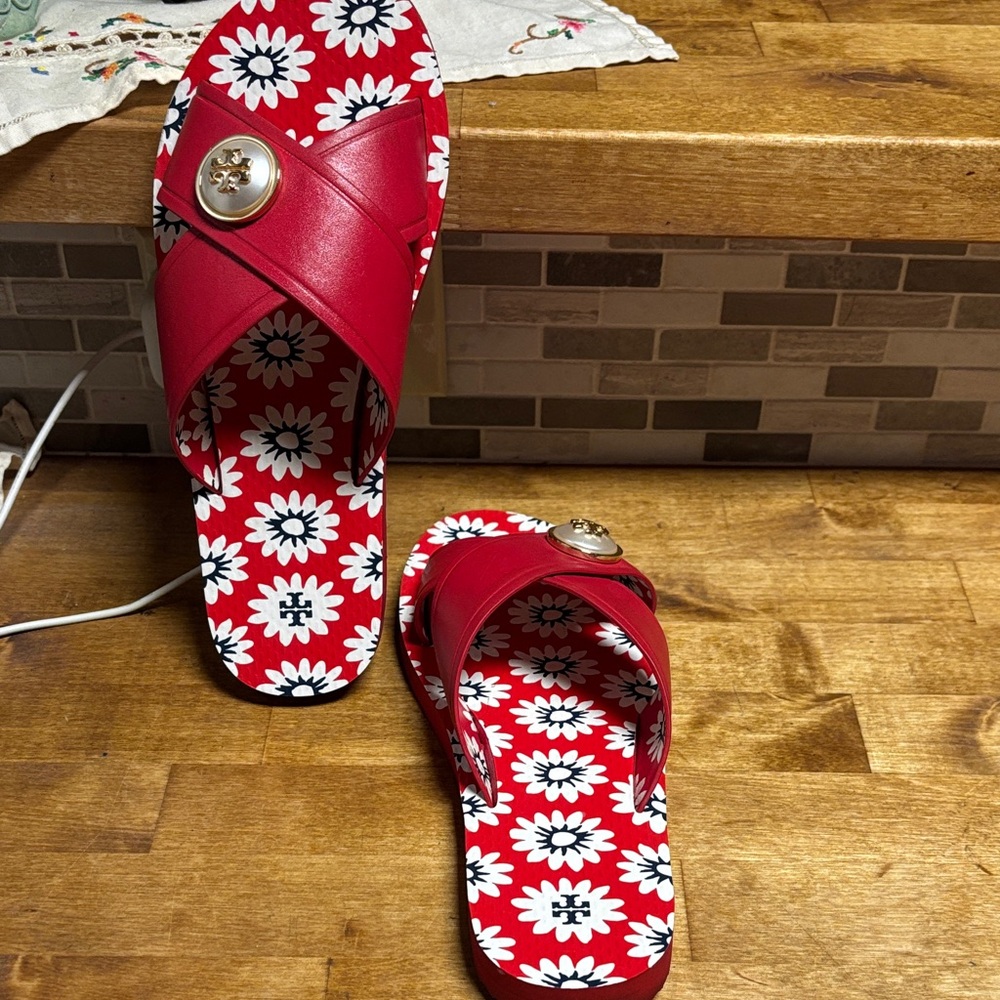 Tory Burch Red Daisy Women's Sandals size 7.5 - Picture 2 of 9